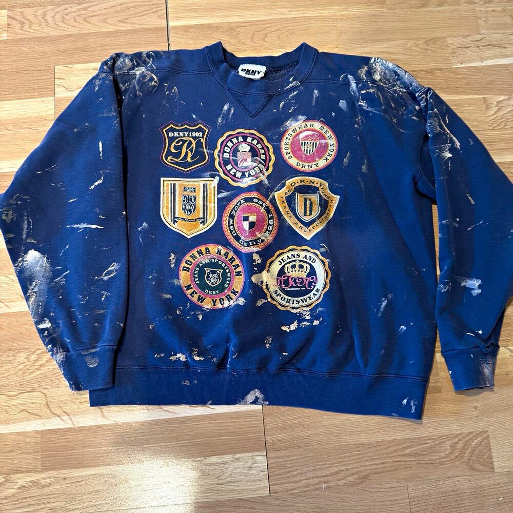 Vintage 90’s DKNY Jeans Men’s Blue Paint Splatter Distressed Large 
Sweatshirt